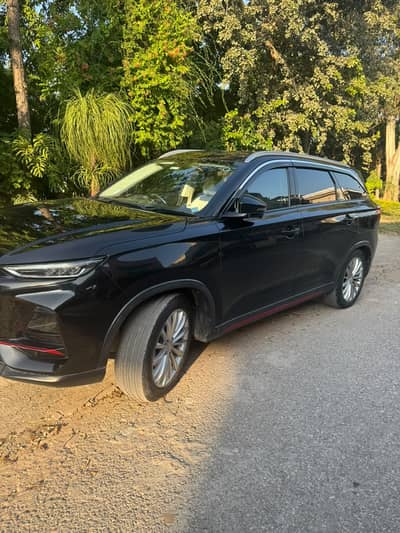 Changan Oshan X7 FutureSense 2023 | Black Beauty | 1st Owner