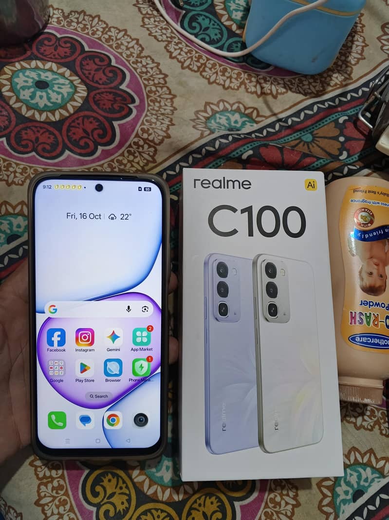 Realme C100 0