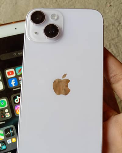 Apple iPhone 14