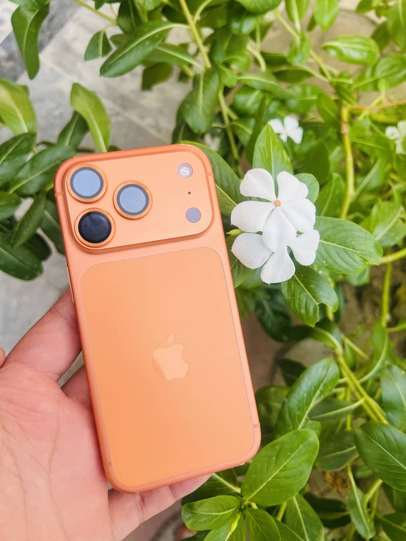 Apple iPhone 17 Pro 8