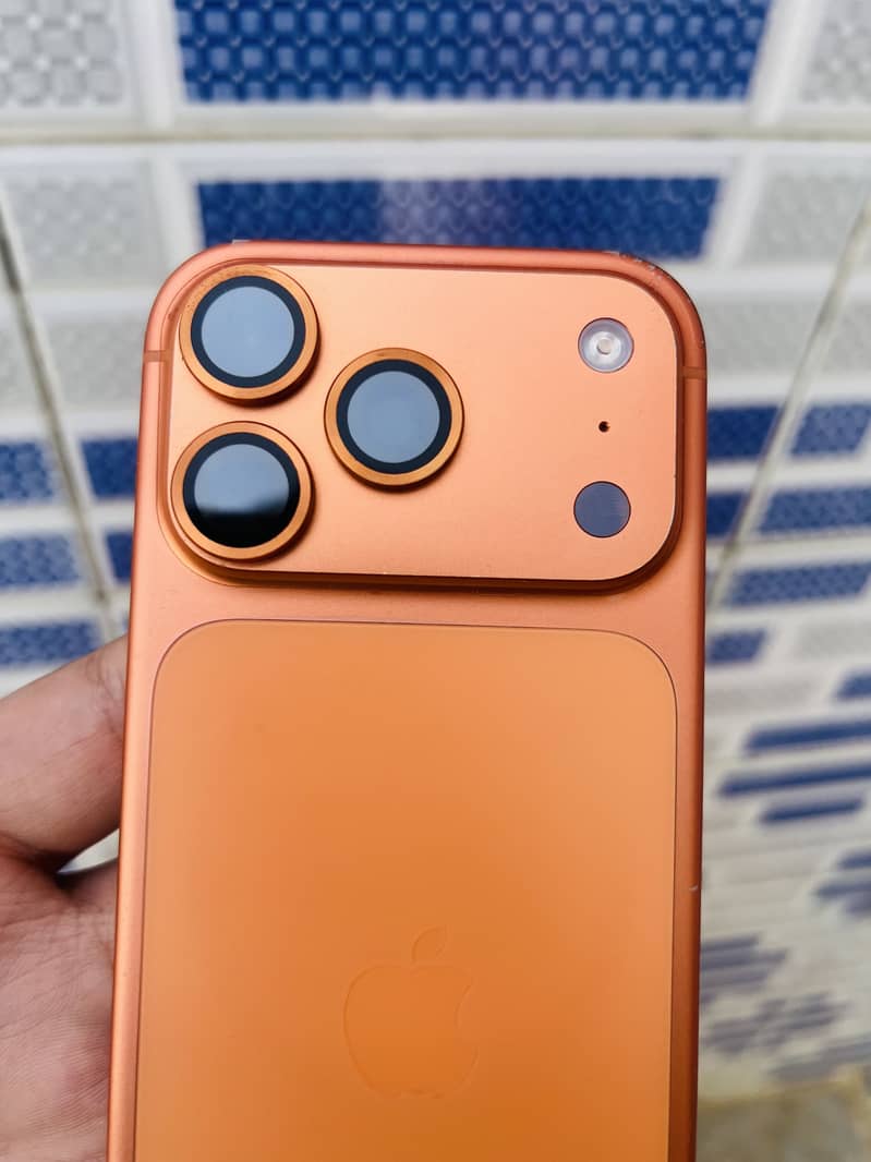 Apple iPhone 17 Pro 1