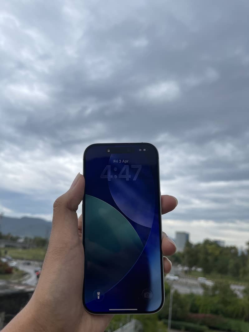Apple iPhone 17 0