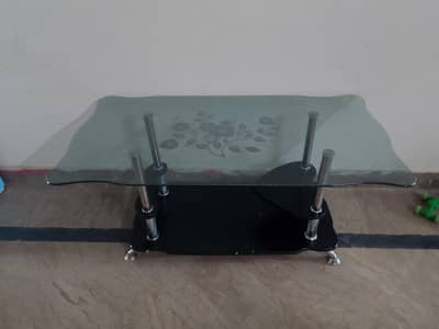 Center table in good condition