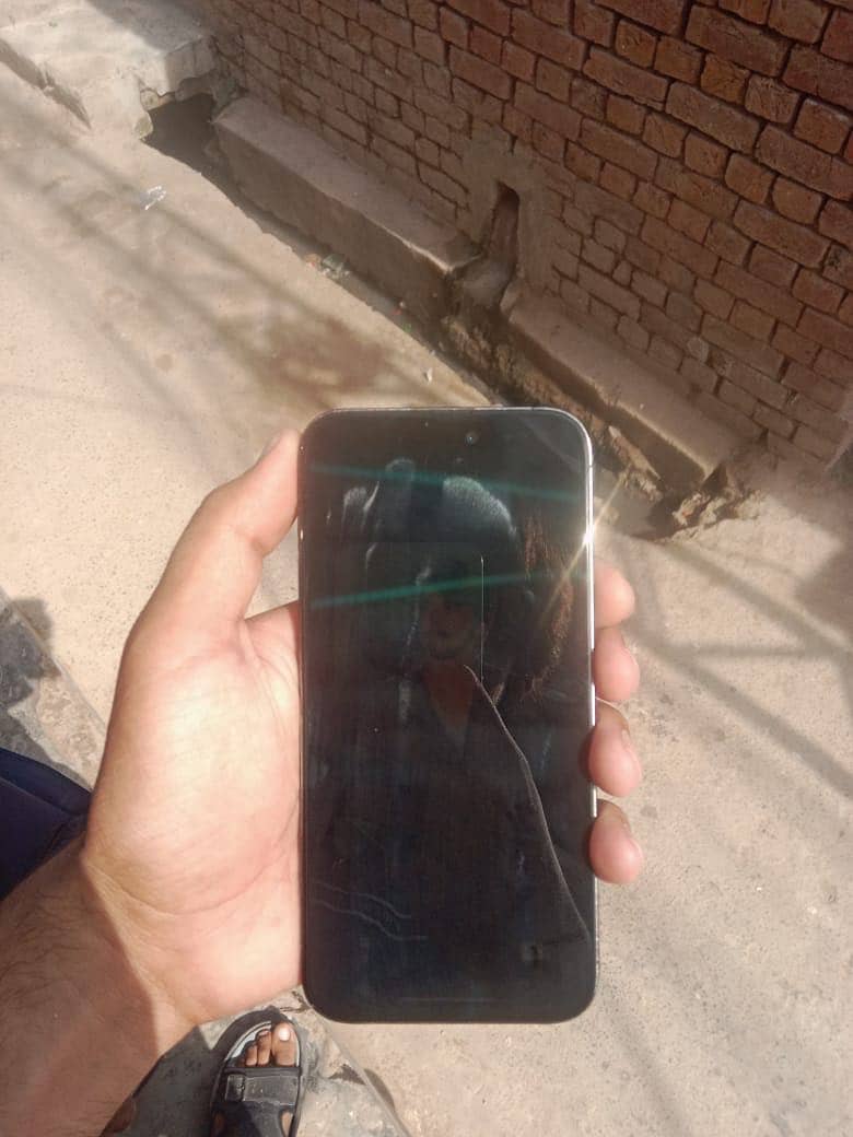 Apple iPhone 14 Pro Max 1