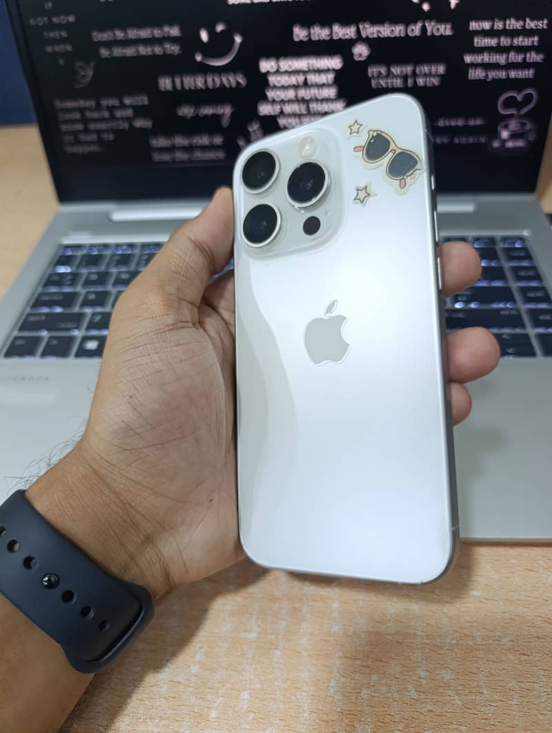 Apple iPhone 15 Pro 1