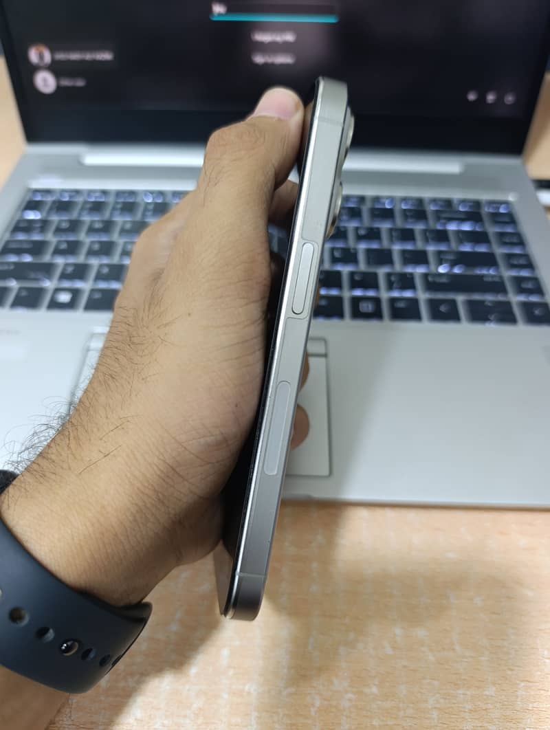 Apple iPhone 15 Pro 7
