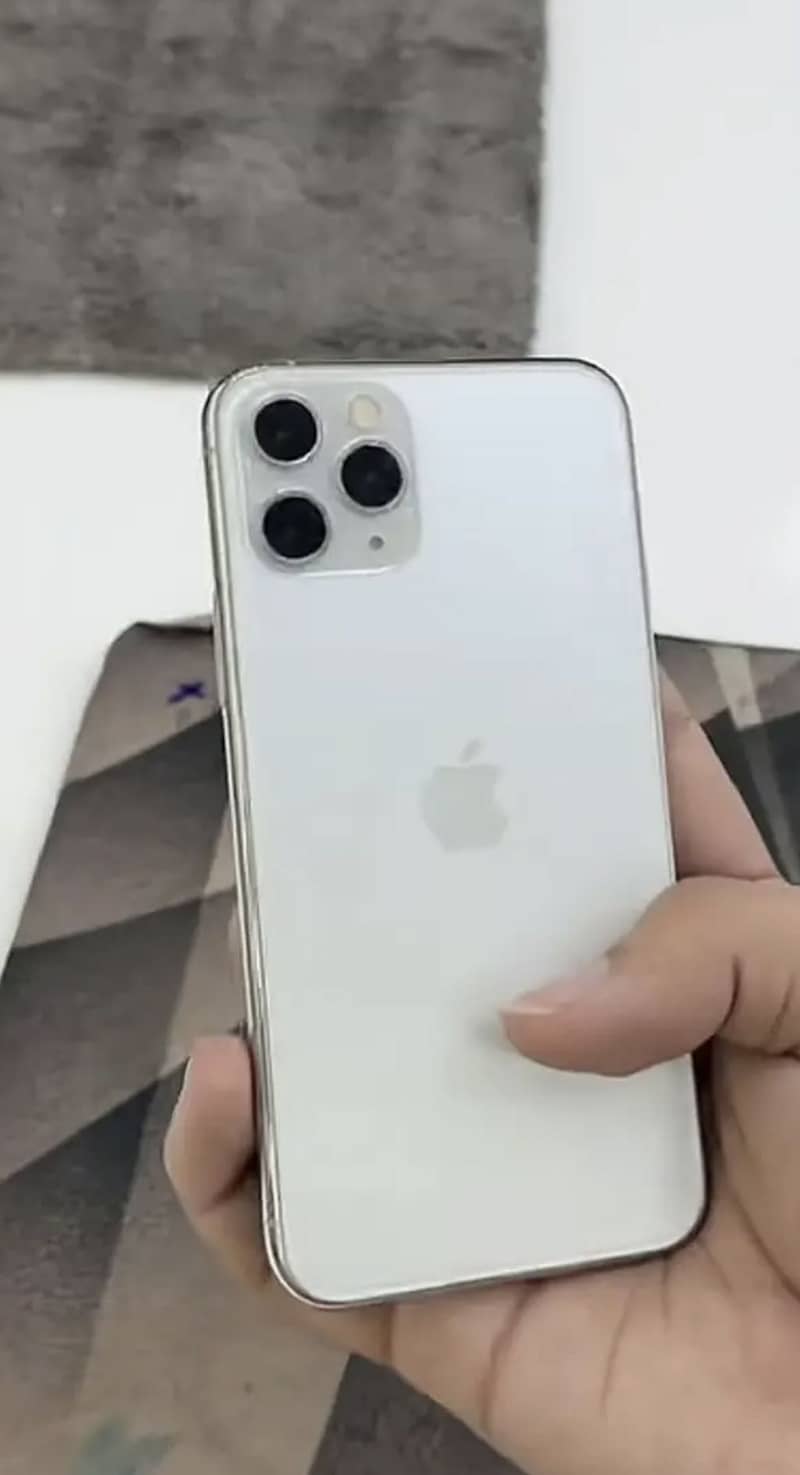 Apple iPhone 11 Pro 1