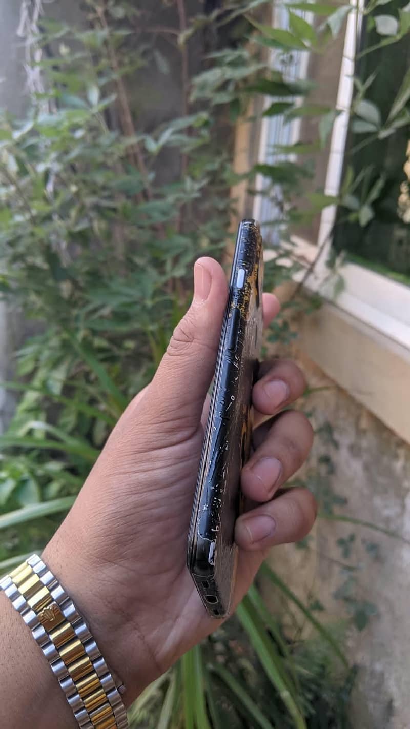 Google Pixel 4a 5