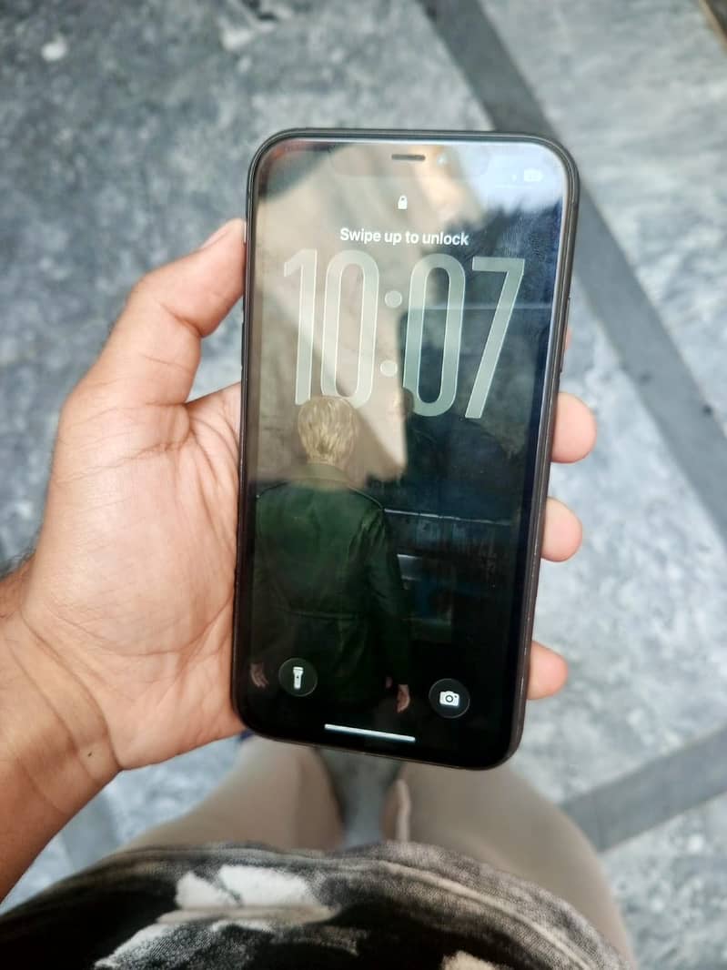 iPhone 11 2