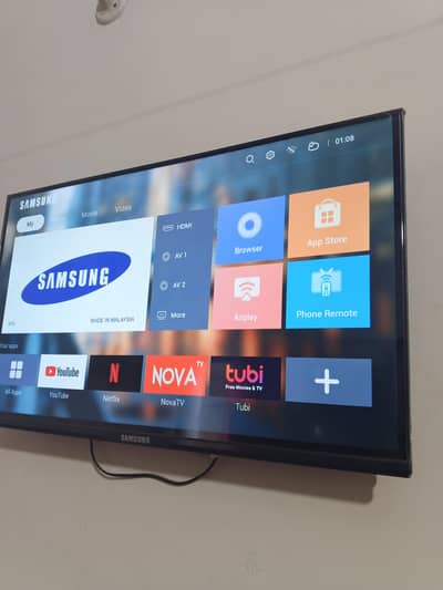 32 inch  HDR 4K ANDROID SMART LED