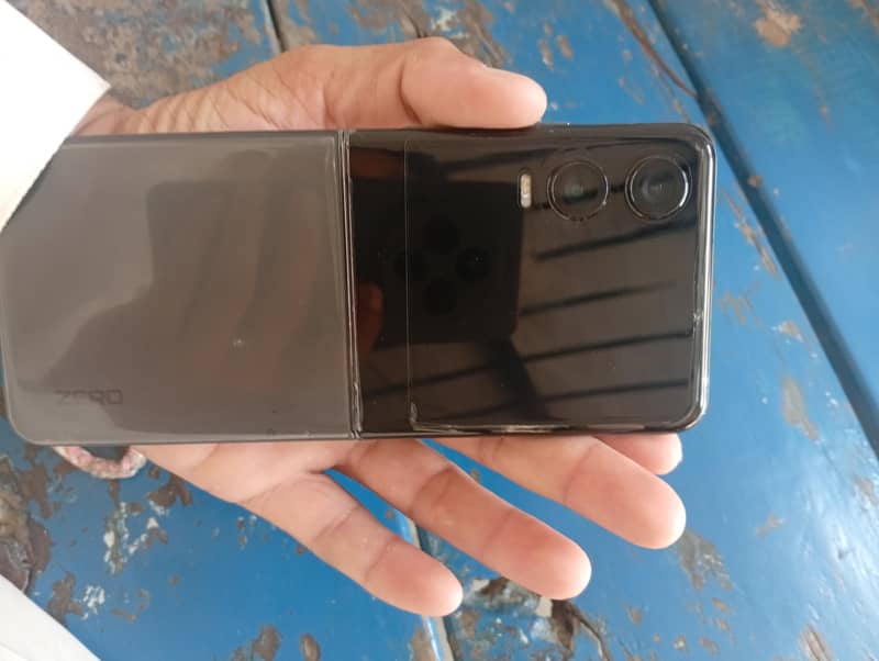 Infinix Zero Flip 6