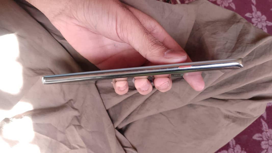 Tecno CAMON 40 Pro 3