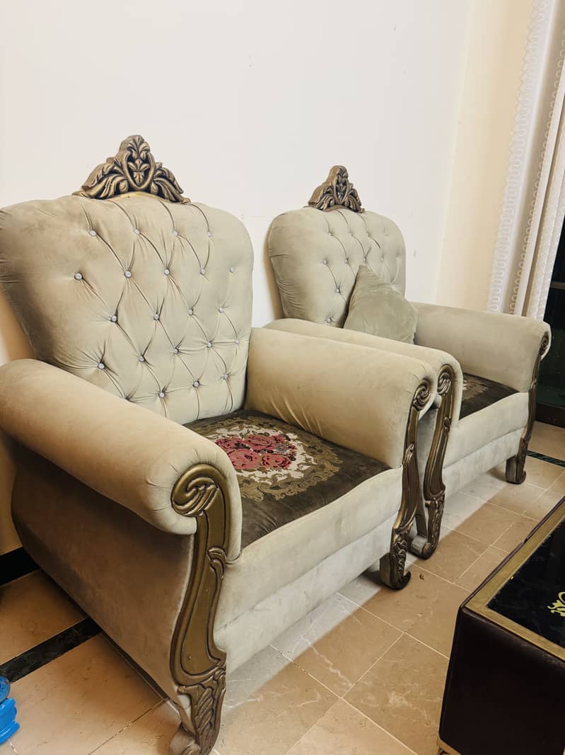 7 seater sofa 0