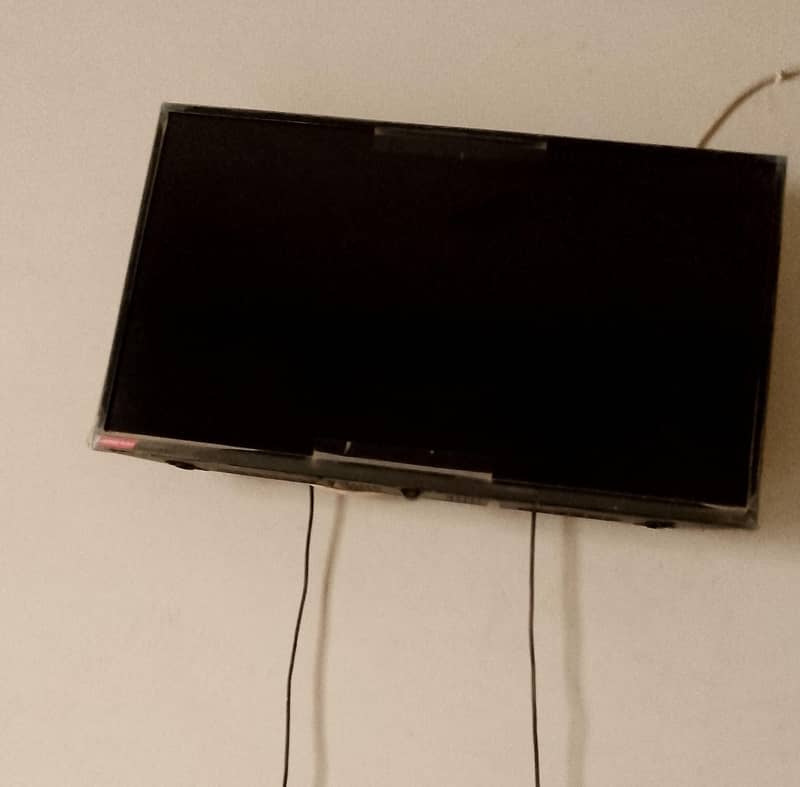 LCD TV 0
