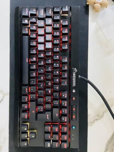 CORSAIR Gaming K65 RGB RAPIDFIRE