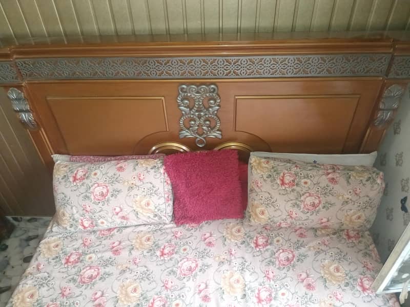 Bed. . 1