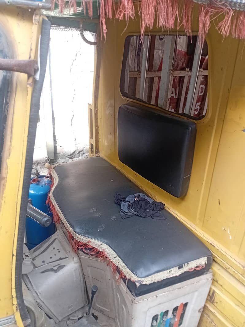 used loader rickshaw 1