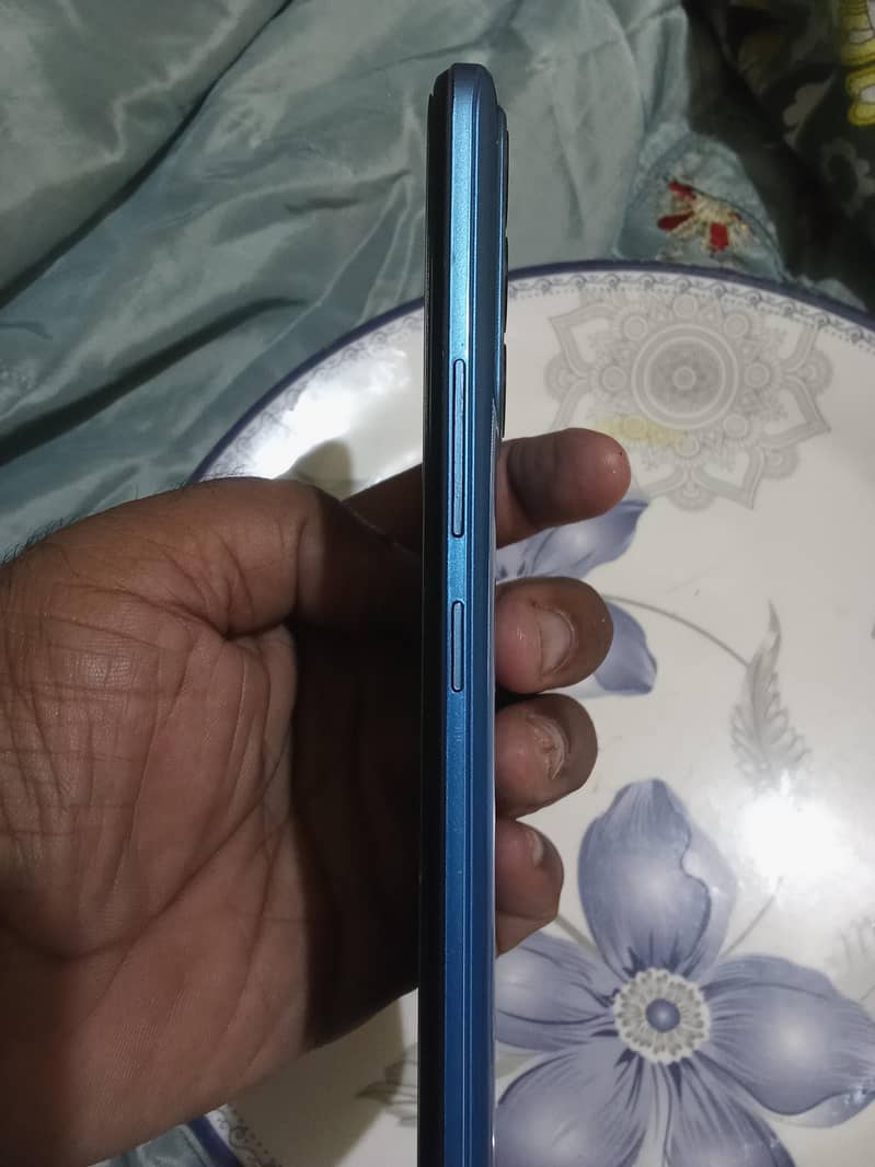Itel Vision 3 2