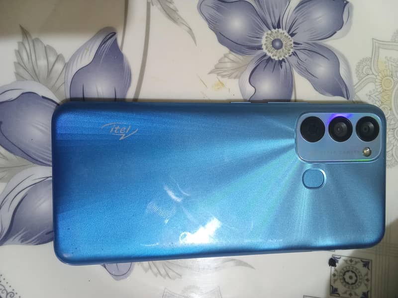 Itel Vision 3 6