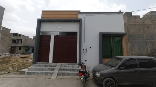 80 sqyd ready to move beautiful newly Constructed house for sale.