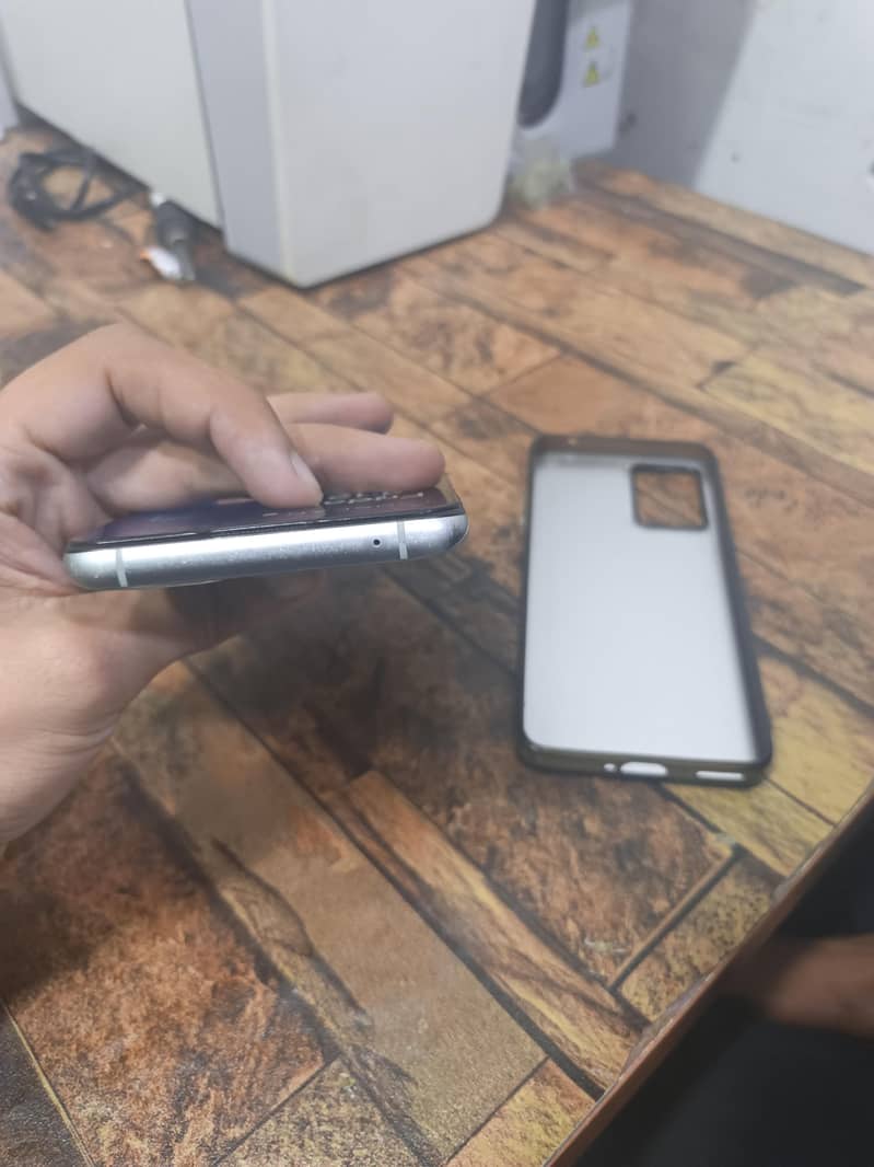 One Plus 9R 2
