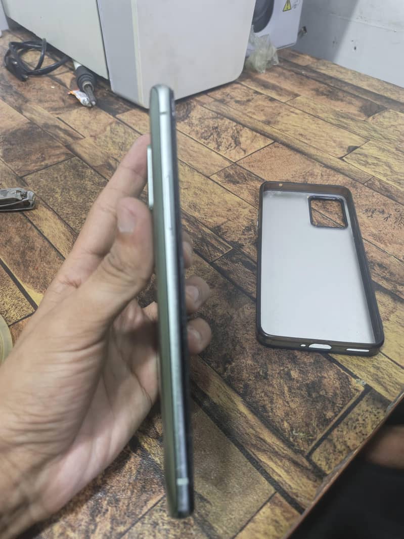 One Plus 9R 4