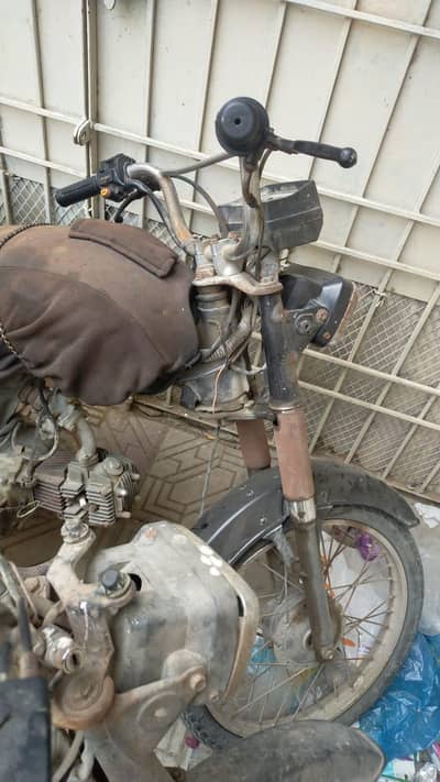 I'm selling my bike CD70