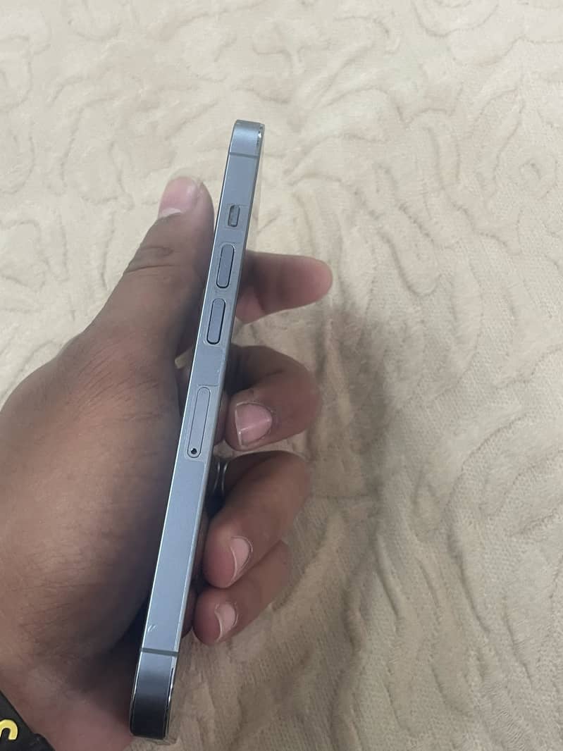 Apple iPhone 13 Pro 1