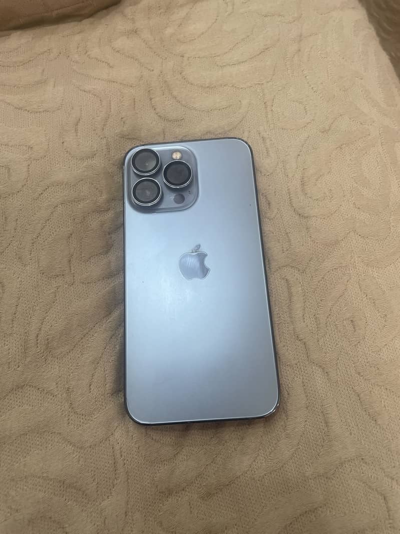 Apple iPhone 13 Pro 6