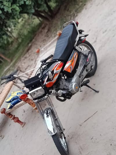 21/22 Honda 125 for sale lush condition bike