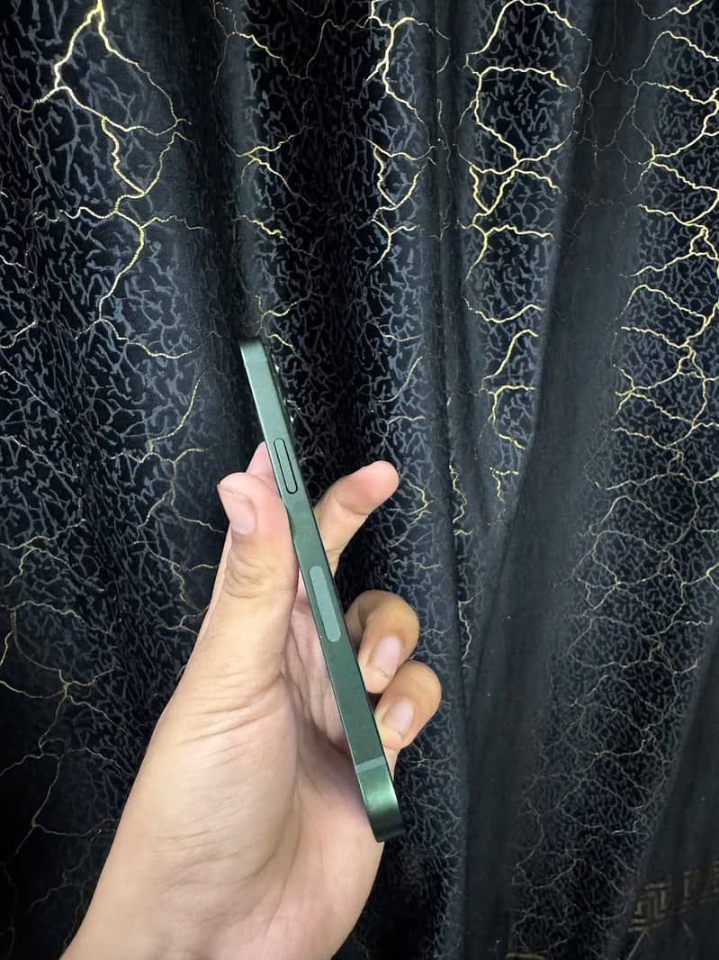 iPhone 13 JV 2