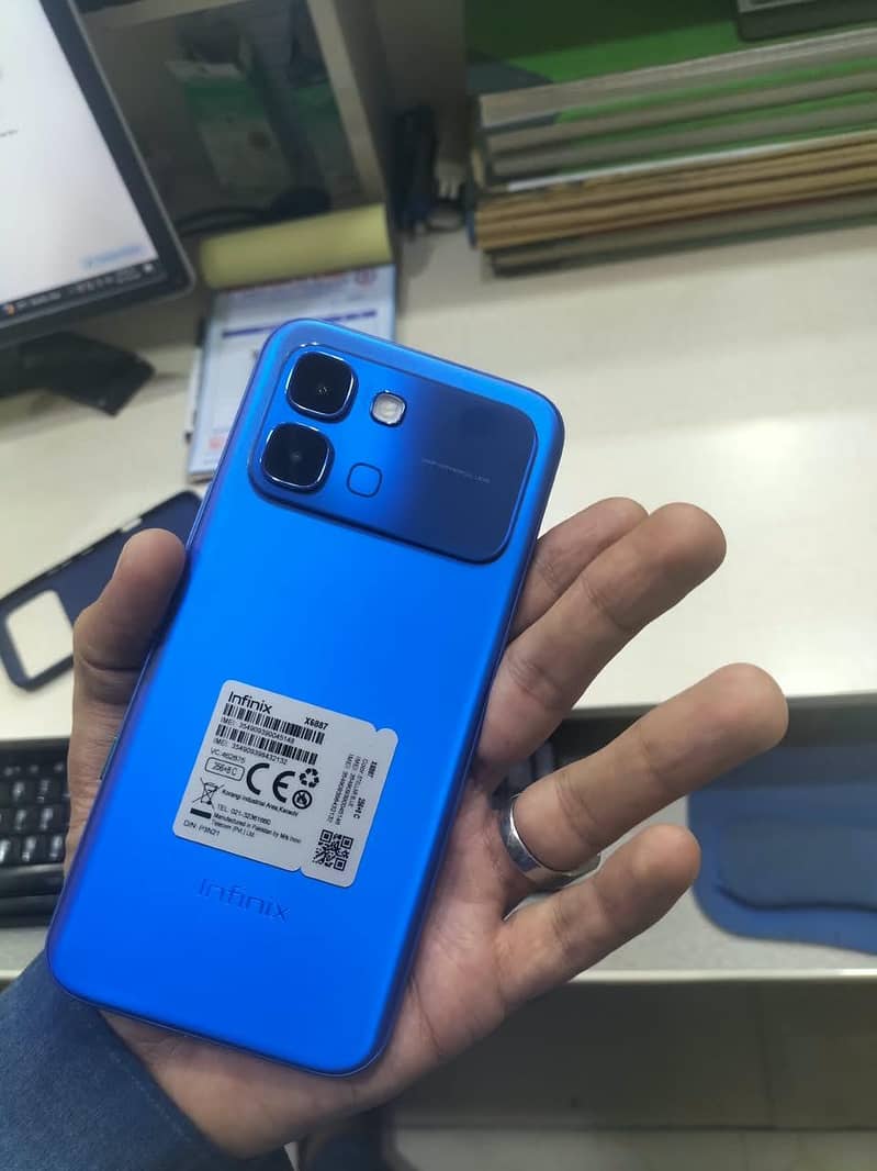 Infinix NOTE EDGE 3