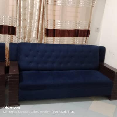 5 Seater sofa set at very less price