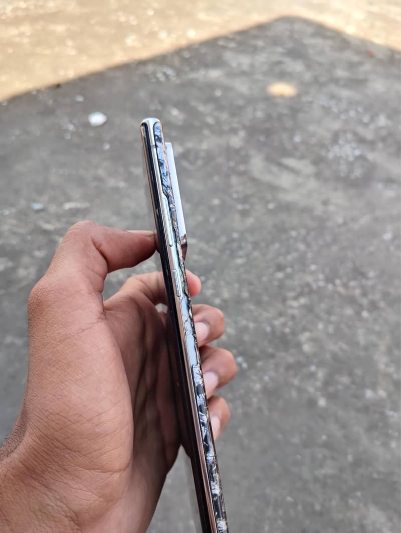 Samsung Mobile Note 20 Ultra 3