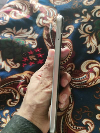 Infinix Hot 60i