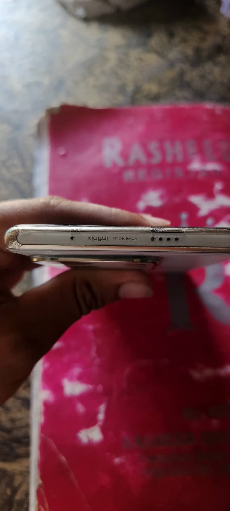 Infinix Zero 30 3
