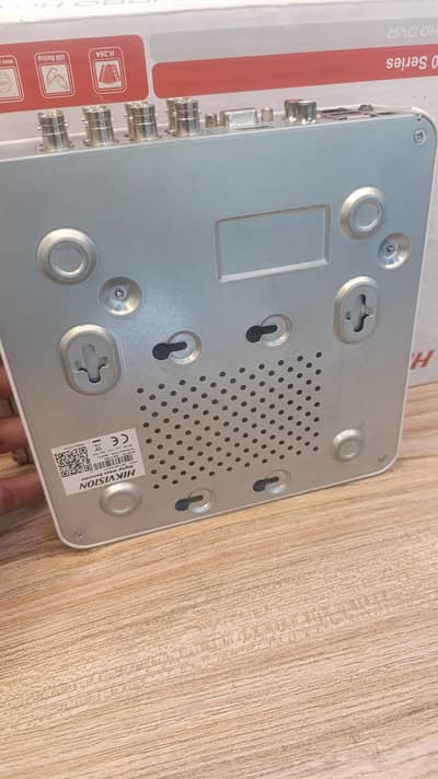 8 channel DVR hikvision