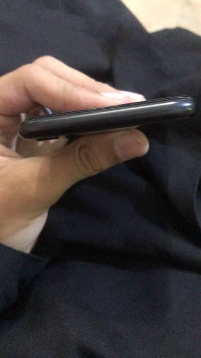 Apple iPhone SE