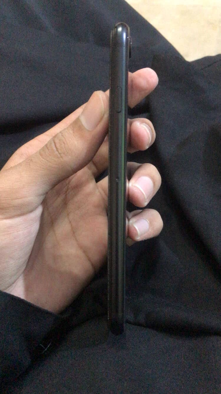 Apple iPhone SE 3