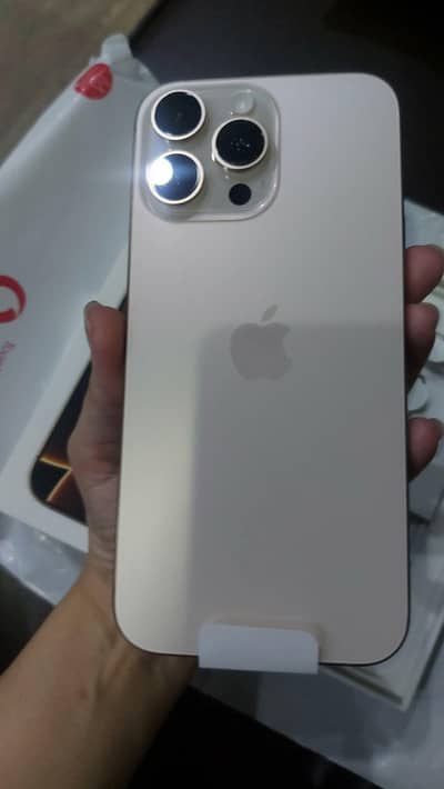 Apple iPhone 16 Pro Max