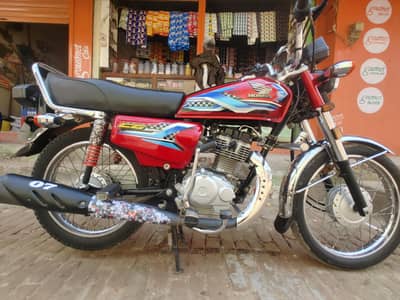125 very good codition bike model 2024 03027959416 wattsap