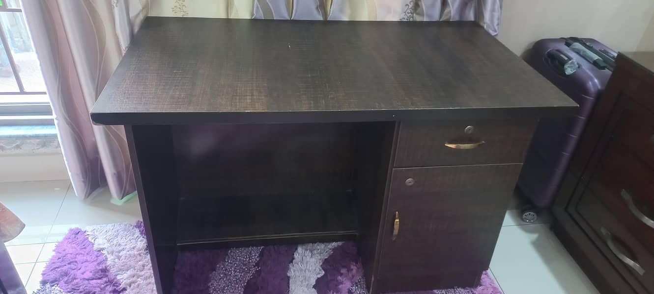 Study table 0