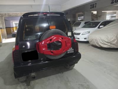 Suzuki Vitara 1990/1994 Karachi Number ( 0330-3722-220 )