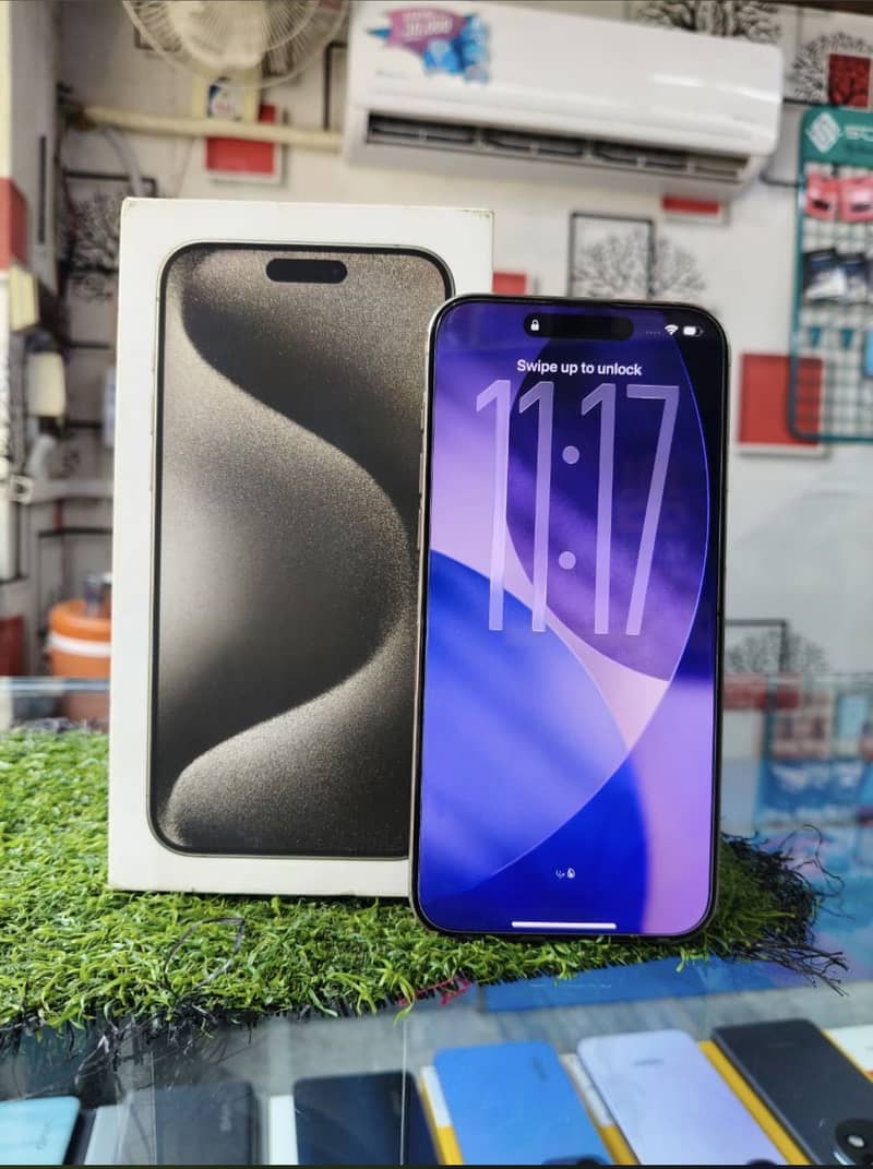 Apple iPhone 15 Pro Max 0