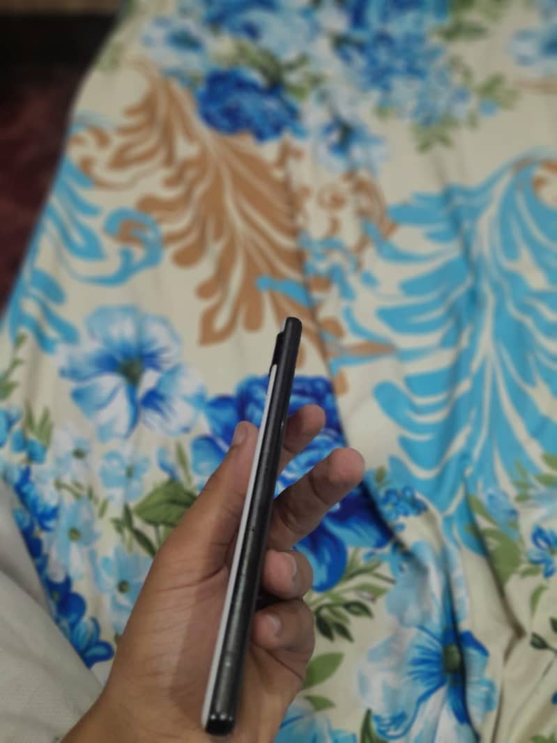 Google Pixel 6a 4