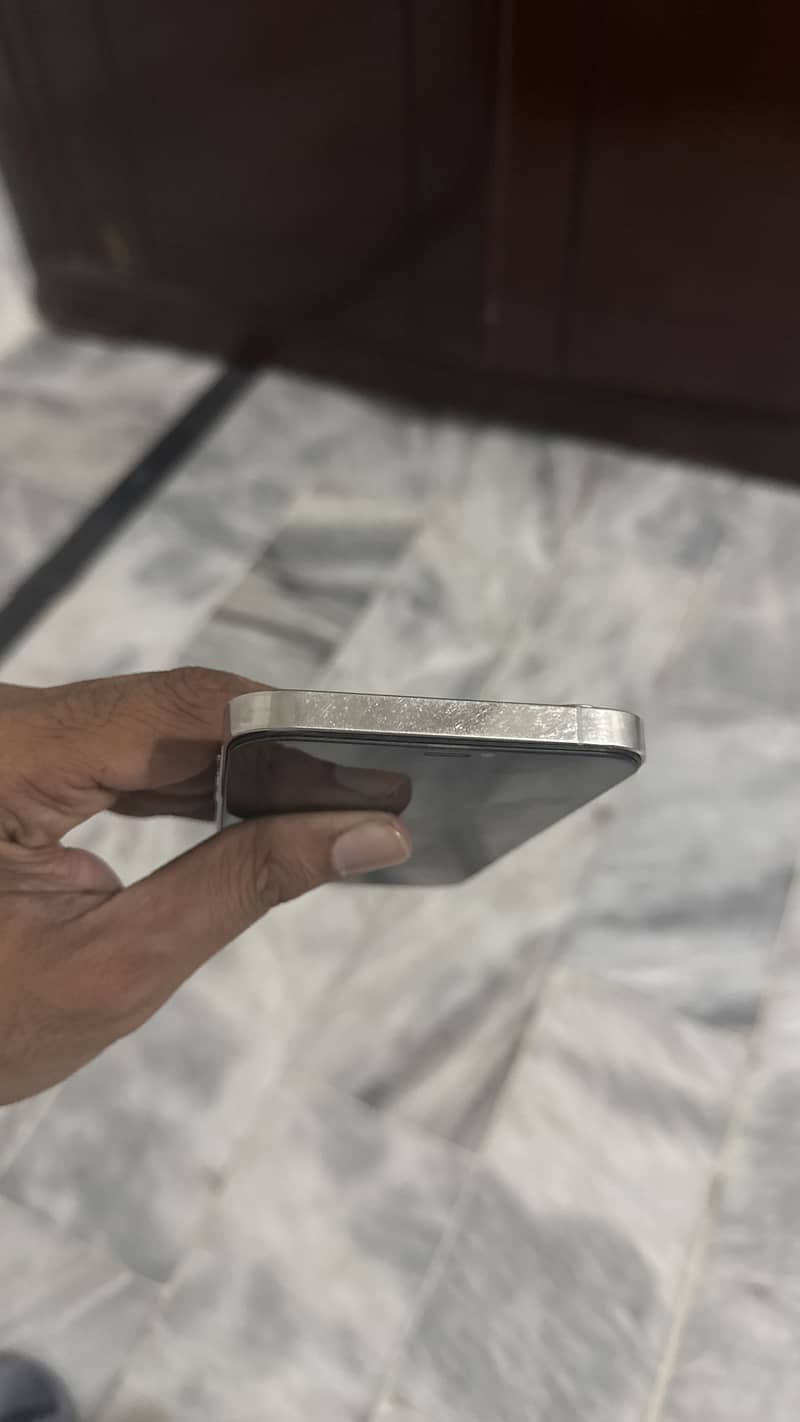 Apple iPhone 12 Pro Max 2