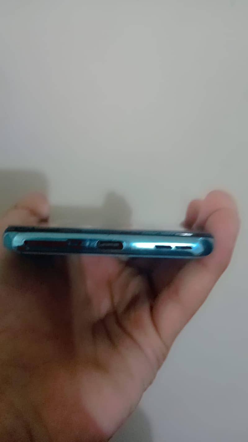 One Plus Nord 4