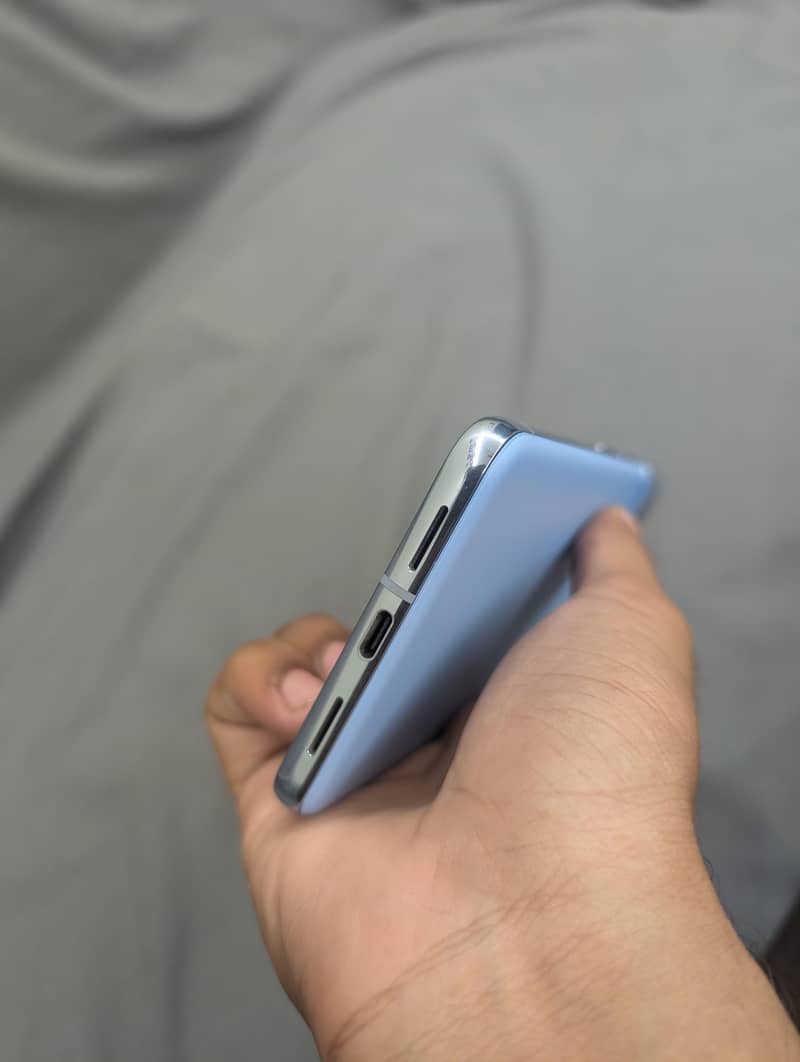 Google Pixel 8 Pro 2