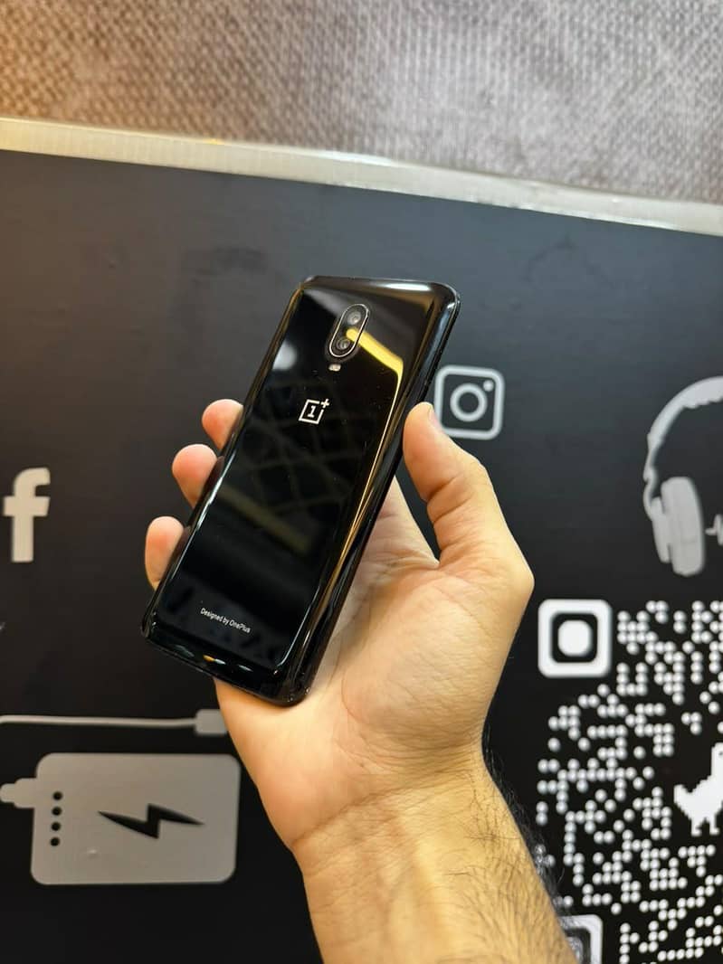 One Plus 6T 5