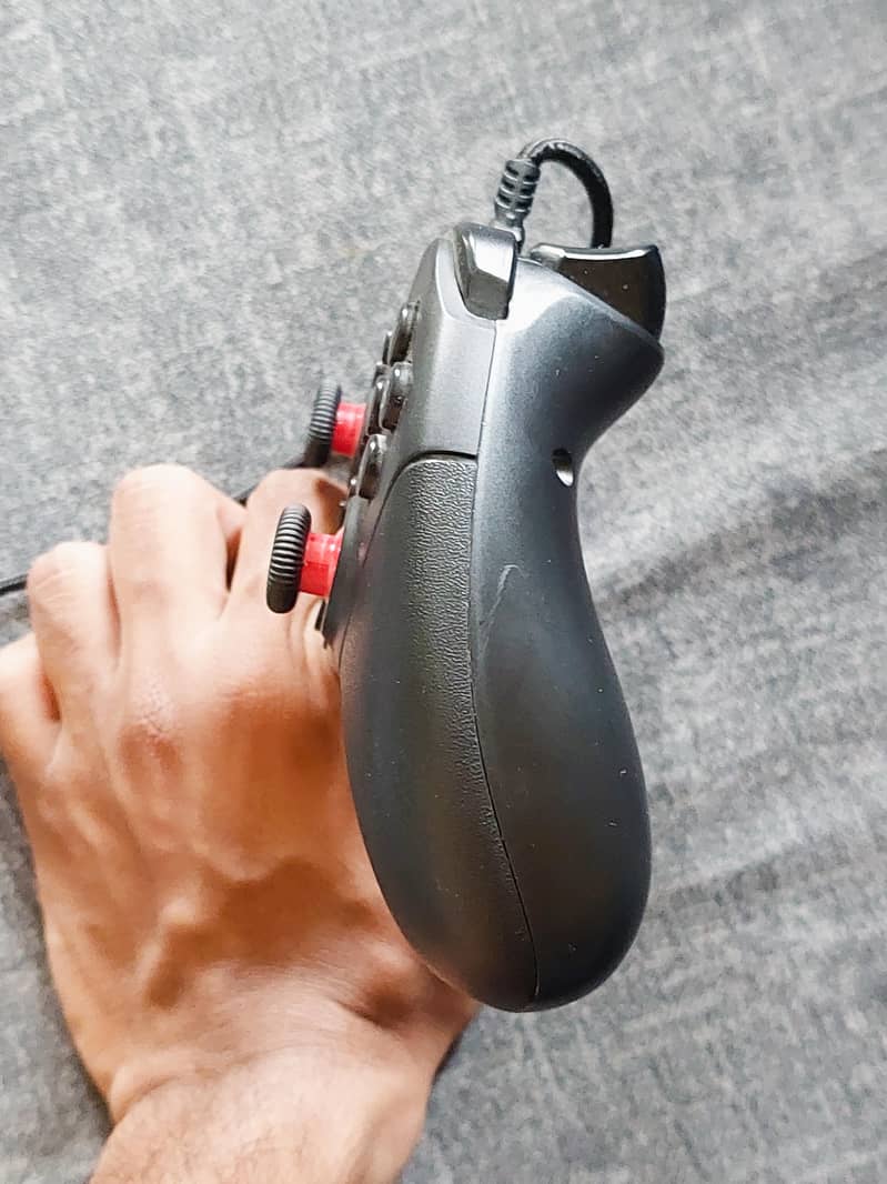 Fantech GP13 II Wired Controller - Great Condition 6